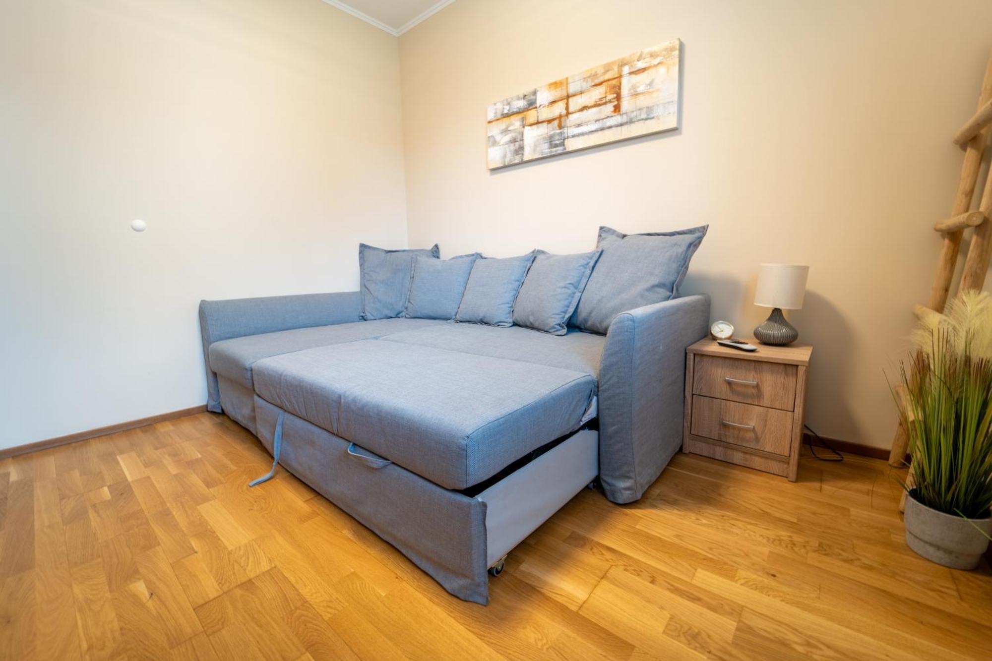 Abg House Ecser Екстериор снимка